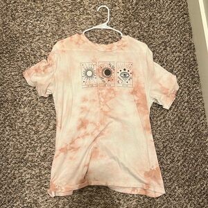 Adorable pink tie-dye graphic T-shirt from American Eagle